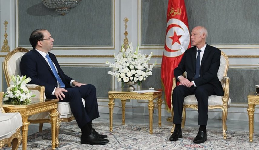 سعيّد يبحث مع الشاهد ورؤساء الأحزاب المستجدات التونسية
