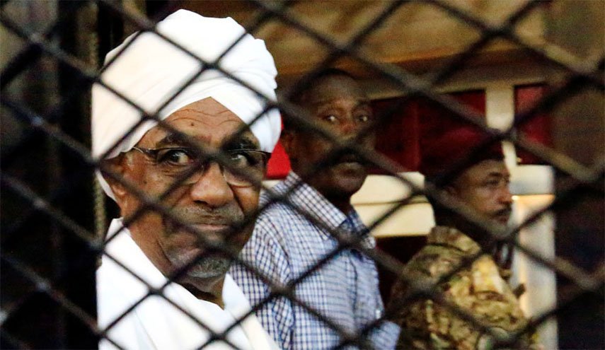 السودان ... إرجاء محاكمة البشير إلى السبت المقبل