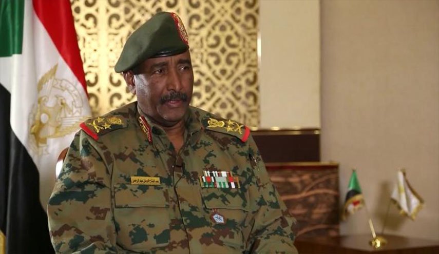 البرهان: نعتزم على نقل السودان الى عهد ديموقراطي وآمن 