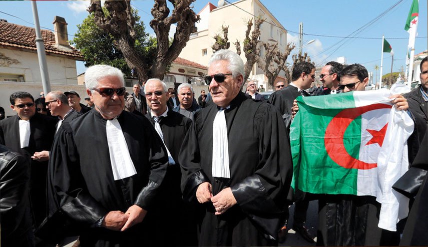 غدا ... تعليق الأنشطة القضائية في الجزائر  