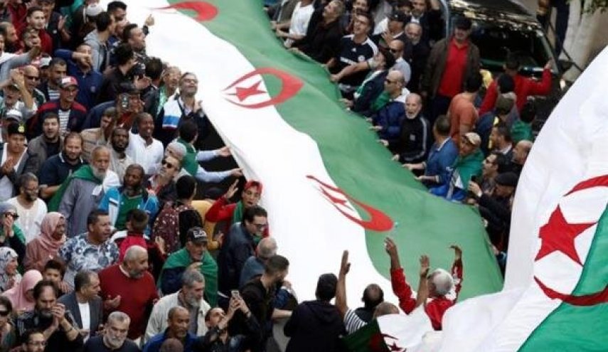 انتخابات ریاست جمهوری در الجزایر: ۲۳ نامزد تأیید صلاحیت شدند