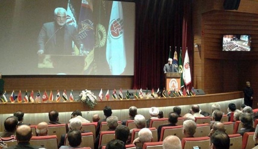 اختتام أعمال مؤتمر 'المجاهدون في الغربة' الدولي في ايران