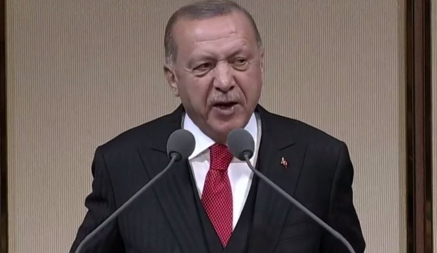 أردوغان: الغرب يفضل قطرة من البترول على دماء السوريين