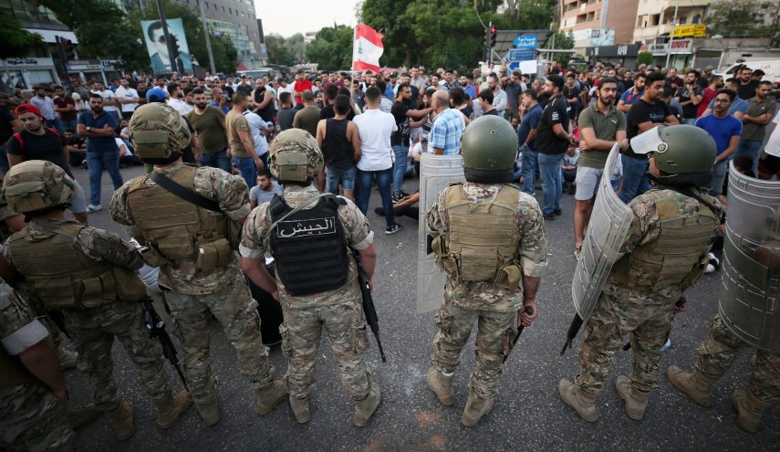 الجيش اللبناني يفتح غالبية الطرقات المُقفلة
