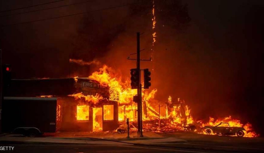حرائق جديدة تندلع في كاليفورنيا قرب لوس انجليس