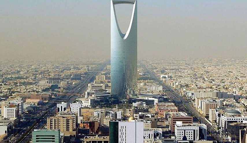 عربستان با کمبود سرسام آور بودجه دست به گریبان است