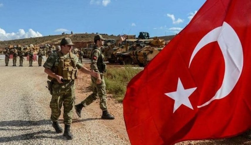 ارتش ترکیه نیرو و تجهیزات جدید وارد خاک سوریه کرد
