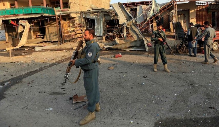 افغانستان.. مقتل 5 جنود و8 مدنيين في هجومين منفصلين