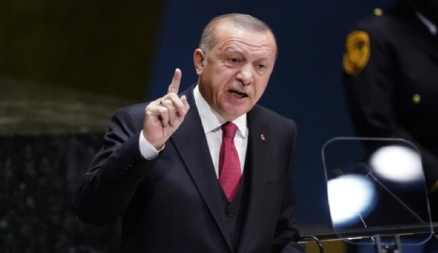 أردوغان: ملتزمون بالتفاهمات بشأن سوريا طالما ظل الالتزام متبادلا