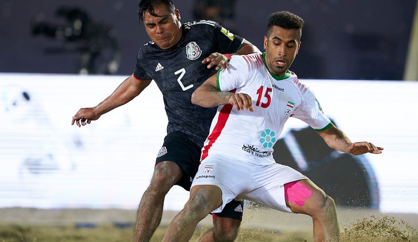 تیم فوتبال ساحلی ایران در امارات امروز به مصاف مصر می‌رود