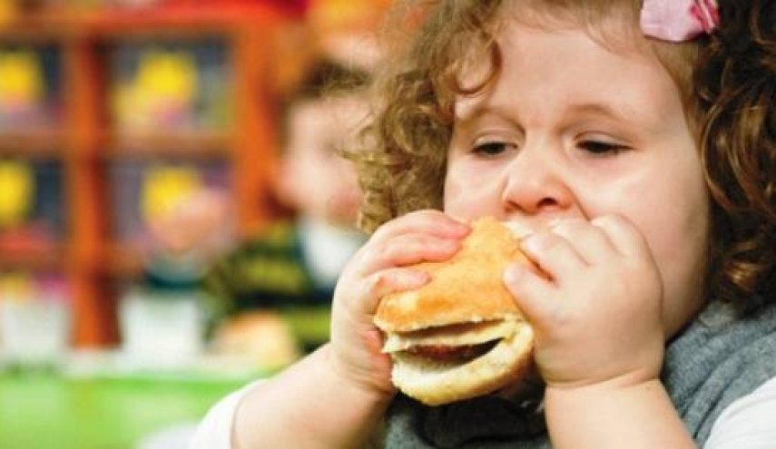 الأطفال الوحيدين أكثر عرضة للعادات الغذائية غير الصحية