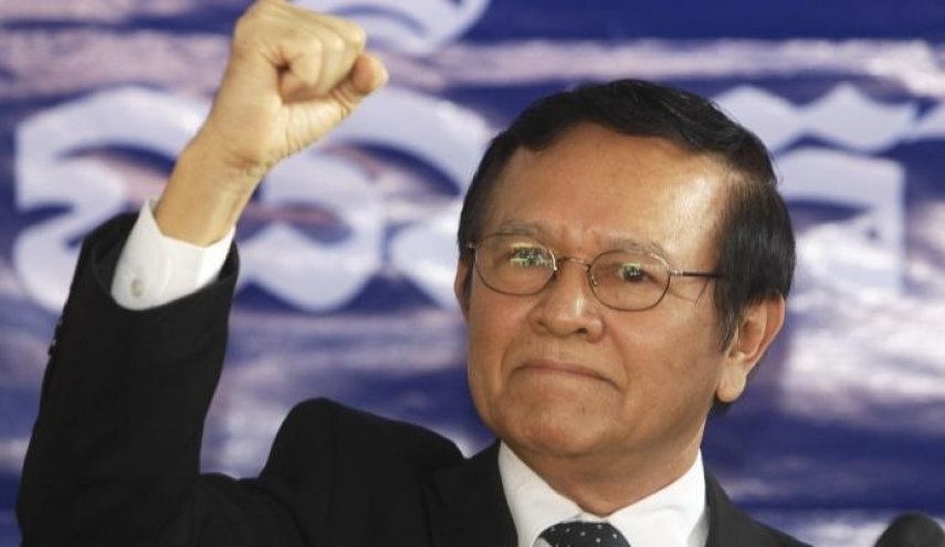 إنهاء الإقامة الجبرية لزعيم المعارضة في كمبوديا
