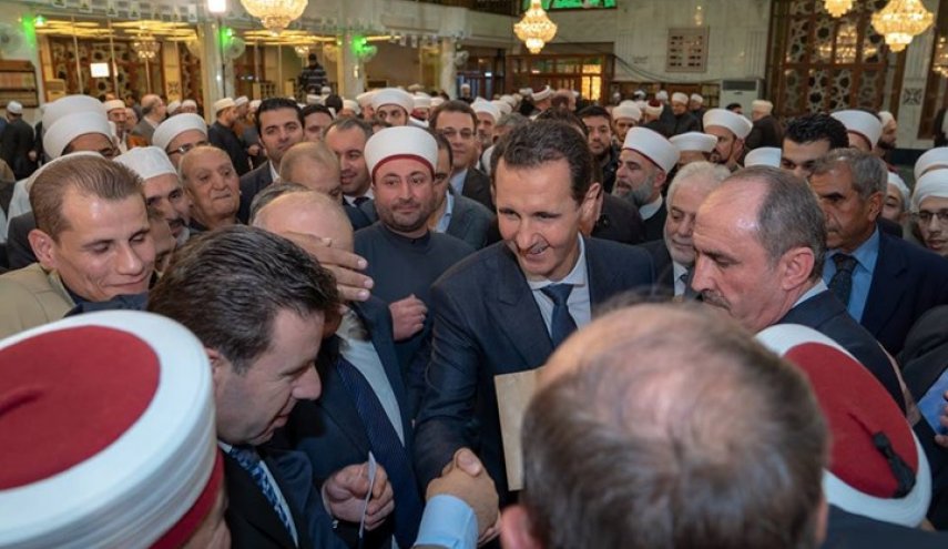 شاهد:الرئيس السوري يشارك باحتفال المولد النبوي بدمشق