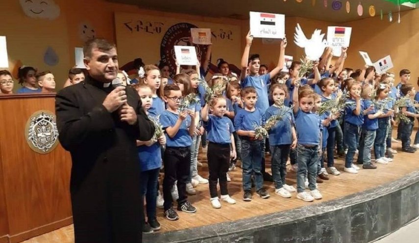 داعش يتبنى اغتيال راعي كنيسة الأرمن ووالده بدير الزور