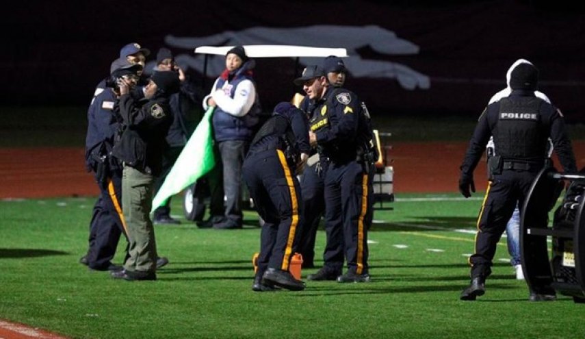 تیراندازی حین یک بازی فوتبال دانش آموزان در نیوجرسی دو مجروح برجا گذاشت
