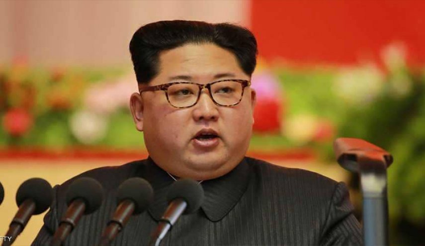 زعيم كوريا الشمالية يفاجئ أمريكا بعرض عسكري جوي
