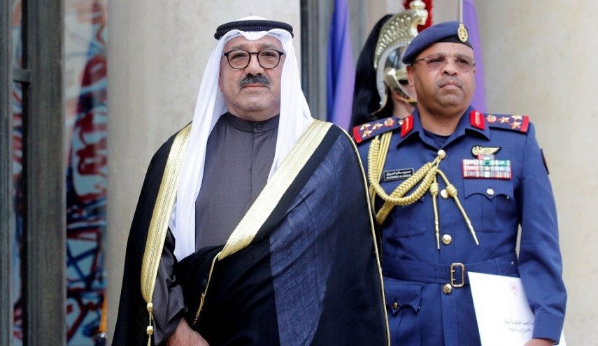 وزير الدفاع الكويتي يتهم الحكومة المستقيلة بتجاوزات مالية في صندوق الجيش