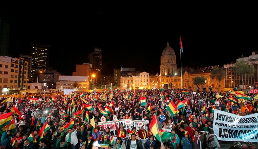دولت انتقالی بولیوی اجازه اعمال خشونت علیه معترضان را صادر کرد