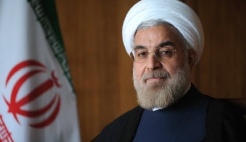 روحانی: قانون برنامه ۵ ساله، دولت را مکلف به اصلاح قیمت حامل‌های انرژی کرده است