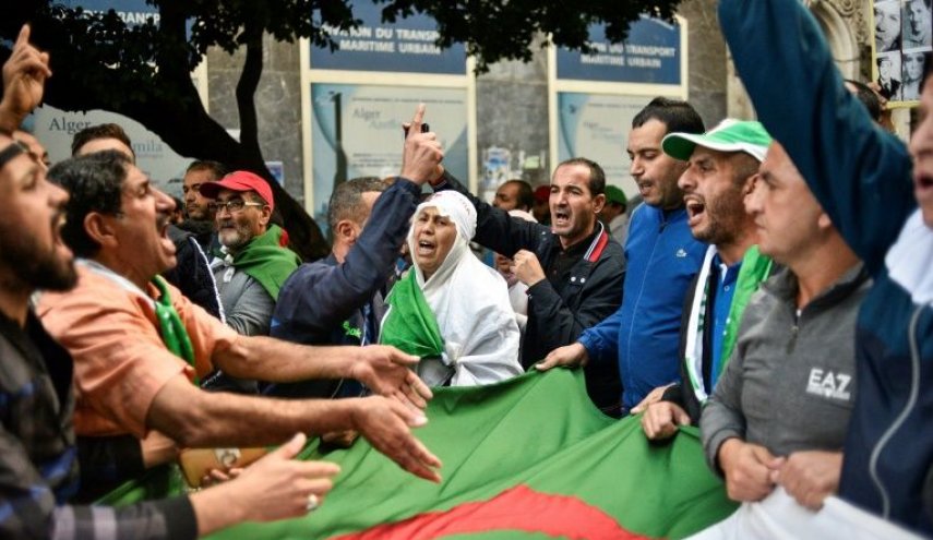 الحملة الانتخابية في الجزائر تشهد اضطرابات لليوم الثاني
