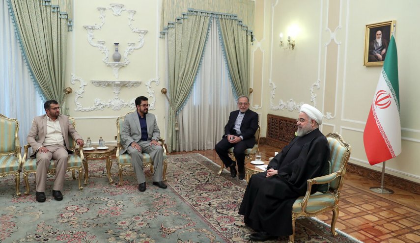 روحاني يشيد بشجاعة وصمود الشعب اليمني بمواجهة العدوان