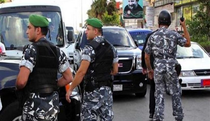 الأمن اللبناني يوقف شبكة تهريب للبشر تضم أشخاصا سوريين