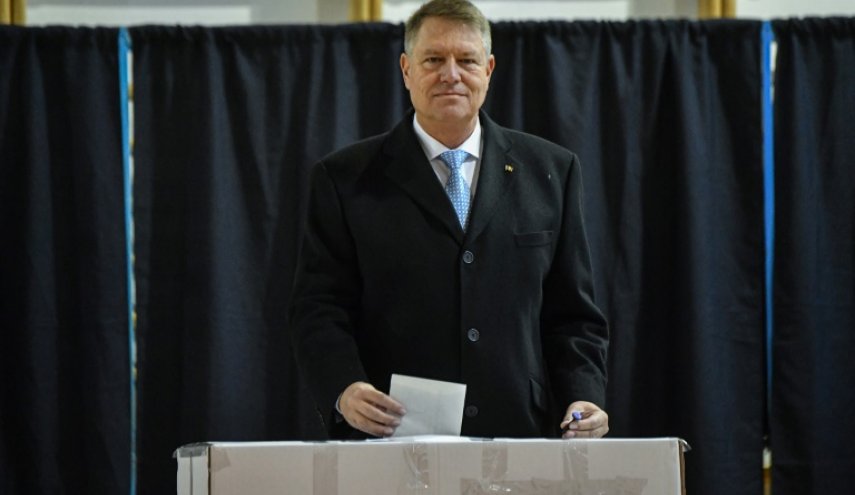 انتخابات رئاسية في رومانيا والمرشح المؤيد لأوروبا الاوفر حظا