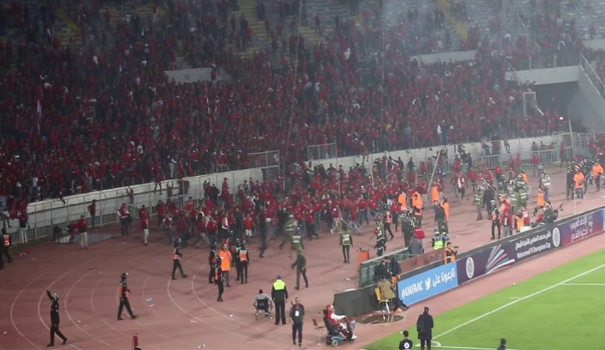  توقيف 51 مشجعا عقب مباراة الرجاء والوداد في المغرب