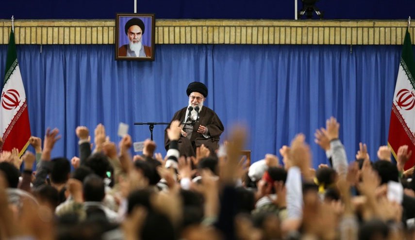 بسیجیان با رهبر معظم انقلاب اسلامی دیدار می کنند