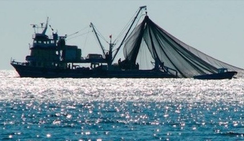 غرق باخرة تركية في المياه الموريتانية