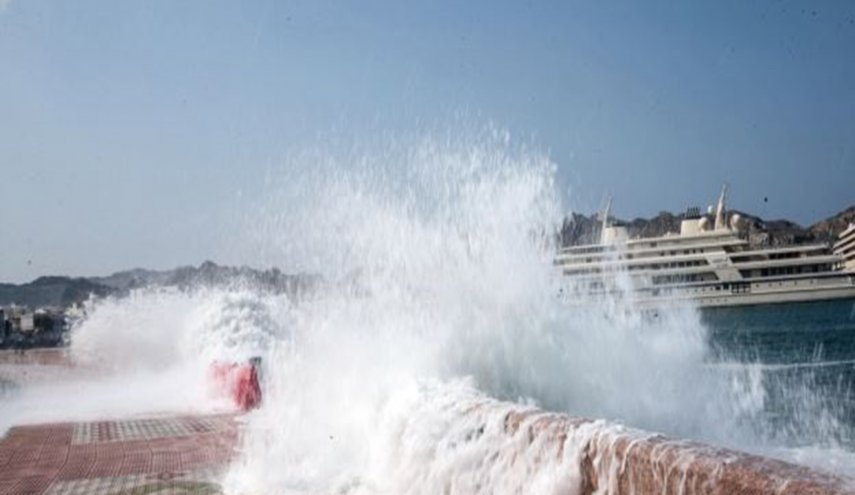 تحذيرات من تكرار تسونامي مدمر ضرب سواحل عمان قبل ألف عام