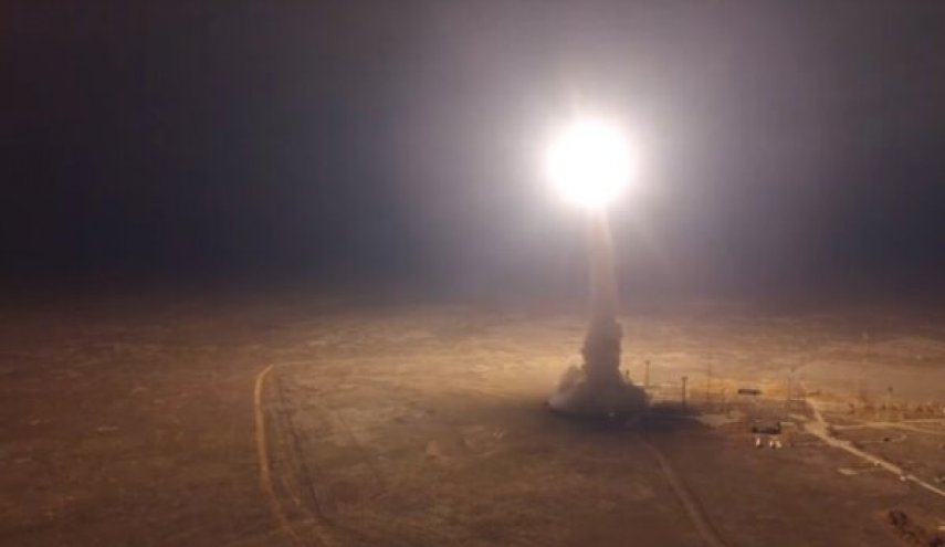 روسیه یک فروند موشک بالستیک قاره پیما را با موفقیت آزمایش کرد