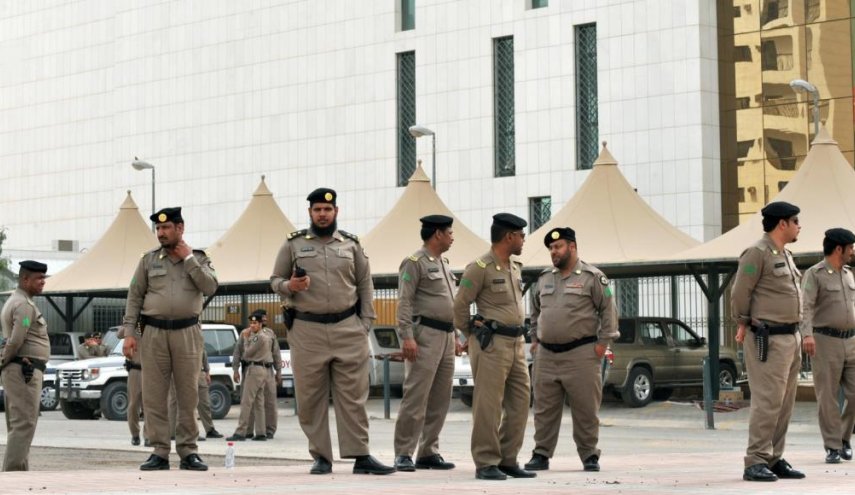 الرياض تفرج عن 3 كتّاب دون الكشف عن مصير آخرين  