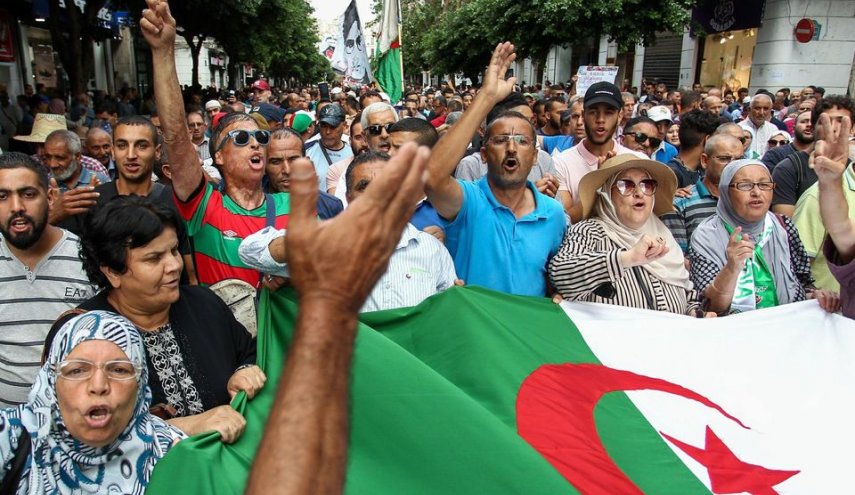 الجزائر تهاجم البرلمان الأوروبي وتصف 