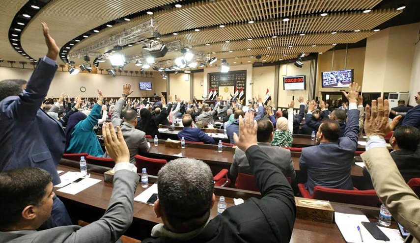 كتل العراق البرلمانية تبحث اليوم قانوني الانتخابات والمفوضية