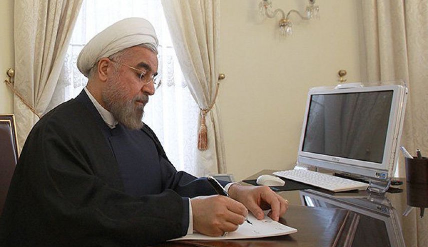 روحانی: دولت به دنبال مهیا کردن بستر اجرای قانون حمایت از حقوق معلولان است
