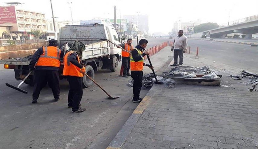 شاهد.. مايحصل الآن في ساحة ثورة العشرين بالنجف الاشرف