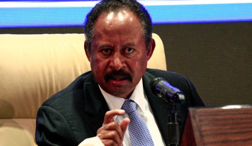 رئيس الوزراء السوداني يحذر من أزمة تهدد بانهيار البلاد