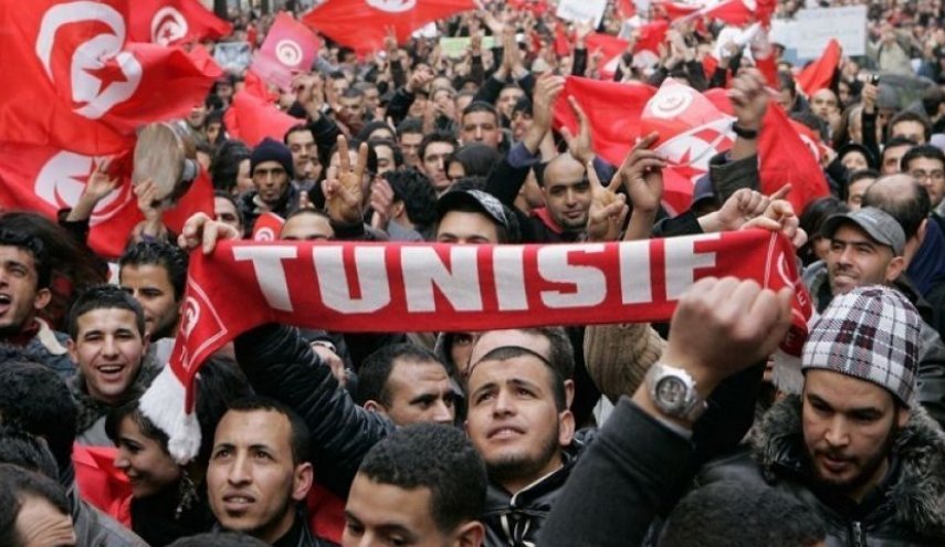 ناشط تونسي: الثورة لم تنجح والدولة تنتهج الحل الأمنى دون توفير حل