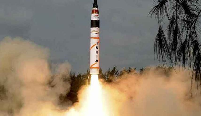 هند موشک جدیدی با قابلیت حمل کلاهک هسته ای آزمایش کرد