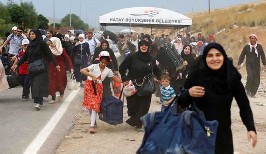 مليون سوري مهجر عادوا للوطن وتوجيها للأسد حولهم