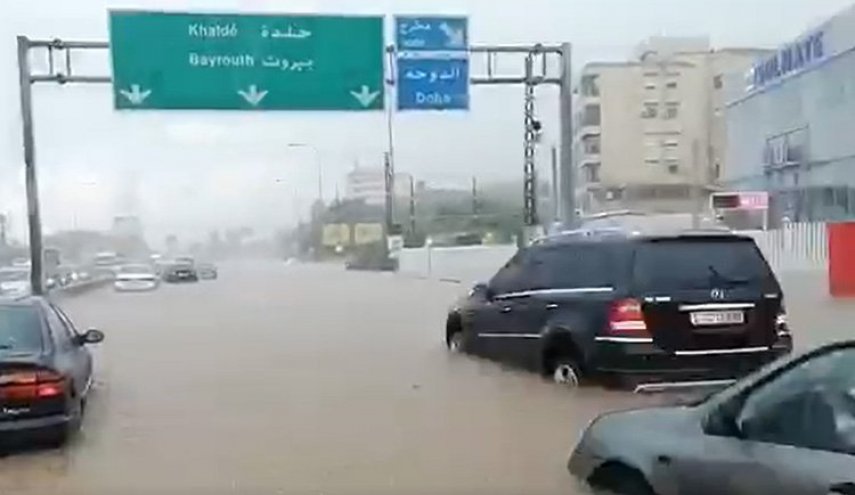 أمطار غزيرة تجتاح لبنان + صور 