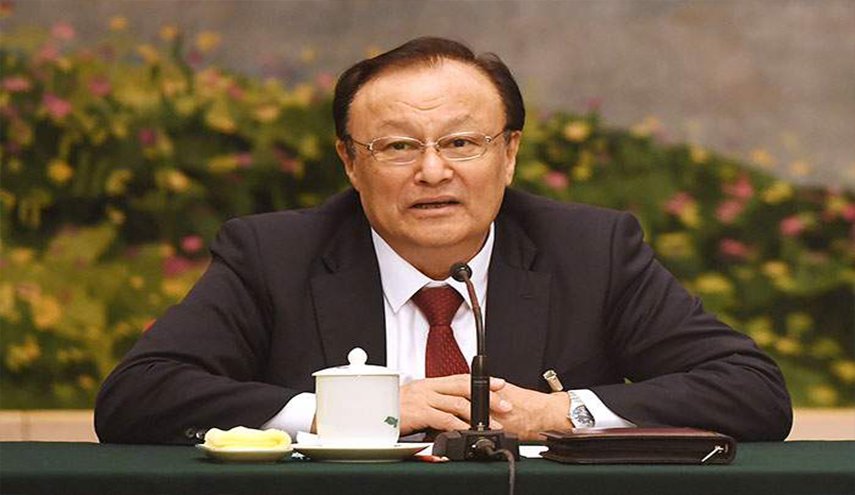 حاكم إقليم شينجيانغ الصيني يندد بالتدخل الأمريكي