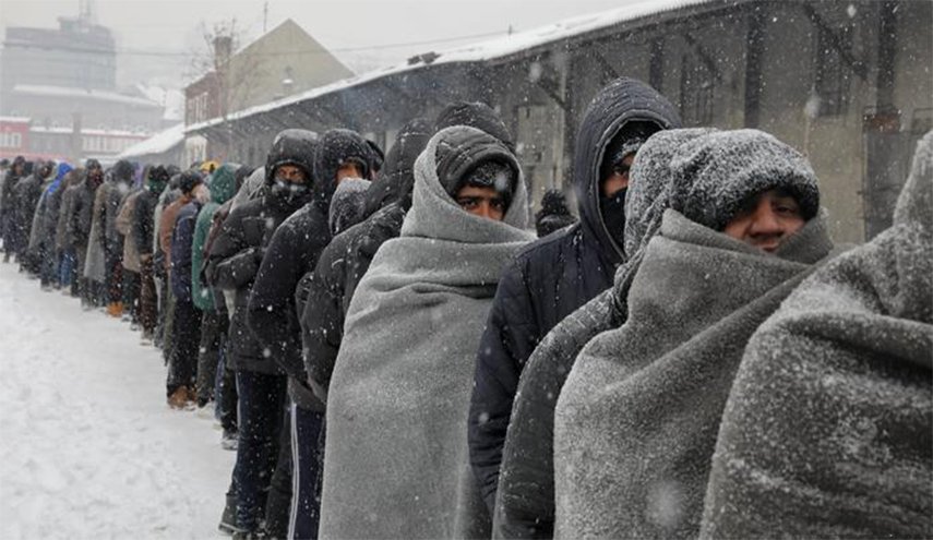 ماتوا من البرد.. العثور على 6 مهاجرين على الحدود اليونانية التركية