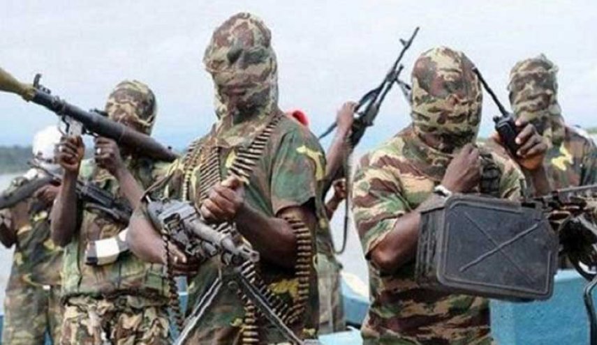 مقتل 3 جنود و14 إرهابياً في هجوم على معسكر بالنيجر 