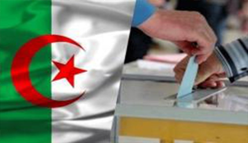 فتح صناديق الاقتراع في الجزائر لانتخاب رئيس جديد