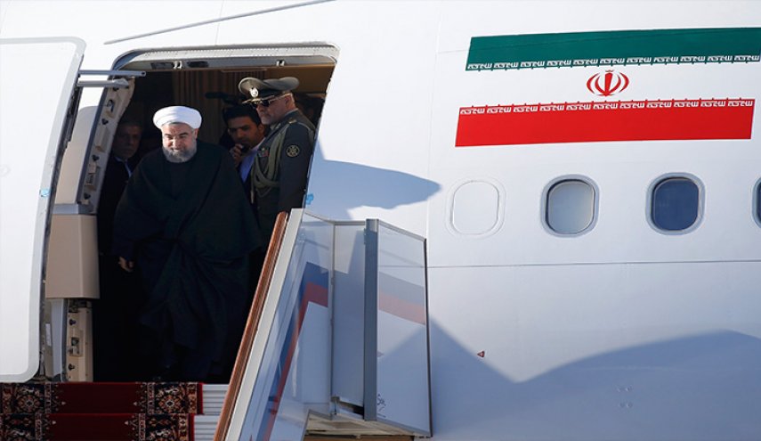 الرئيس الايراني حسن روحاني يصل طوكيو 