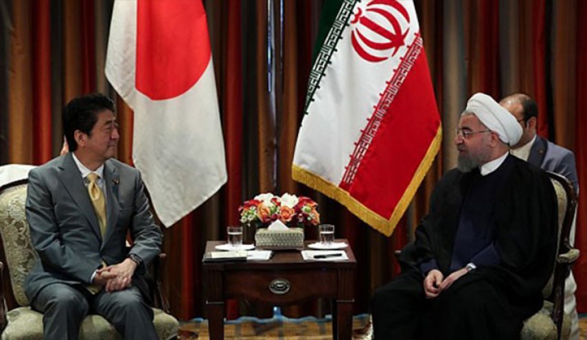 الرئيس روحاني يلتقي رئيس وزراء اليابان