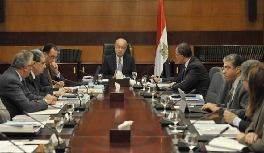 الحكومة المصرية تصدر بيانا بشأن أنباء تعرض الأرض لـ 3 أيام مظلمة