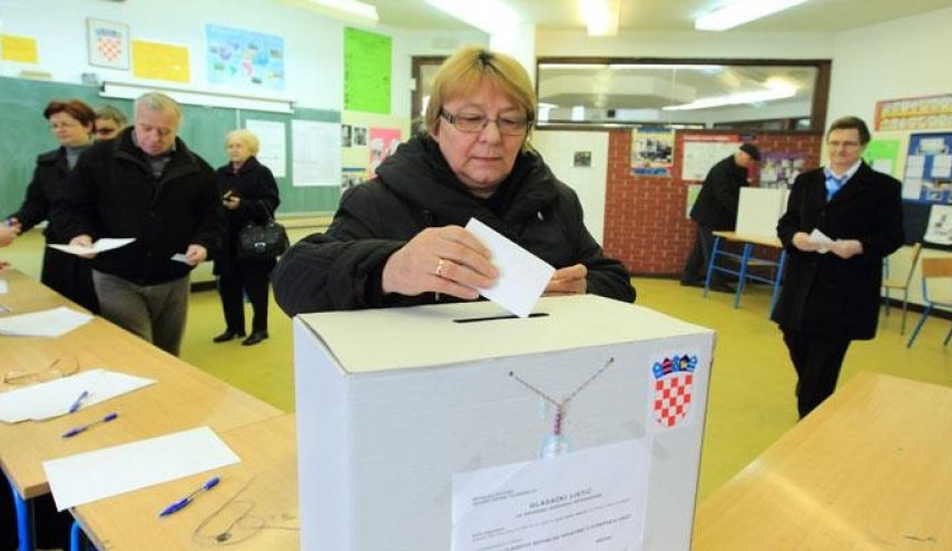  كرواتيا.. الناخبون يتوجهون إلى مراكز الاقتراع 